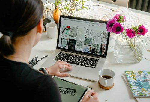 Lire la suite à propos de l’article Rédacteurs web freelance : les coulisses d’un métier en pleine mutation